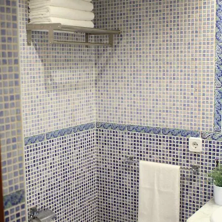 *new* Cerca De La Mezquita * Cordoba