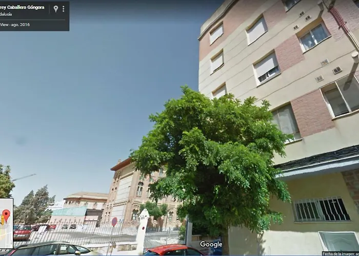 *new* Cerca De La Mezquita Апартаменти