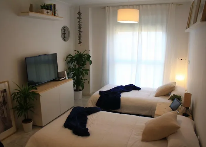 *new* Cerca De La Mezquita *