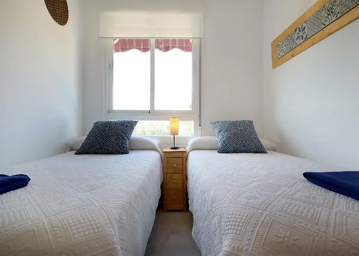 *new* Cerca De La Mezquita