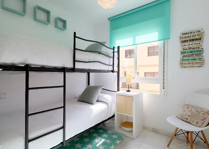 *new* Cerca De La Mezquita *