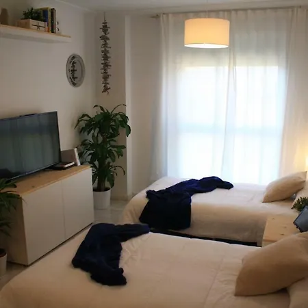 *new* Cerca De La Mezquita *